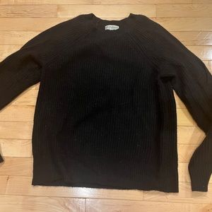Neiman Marcus women’s black cashmere sweater